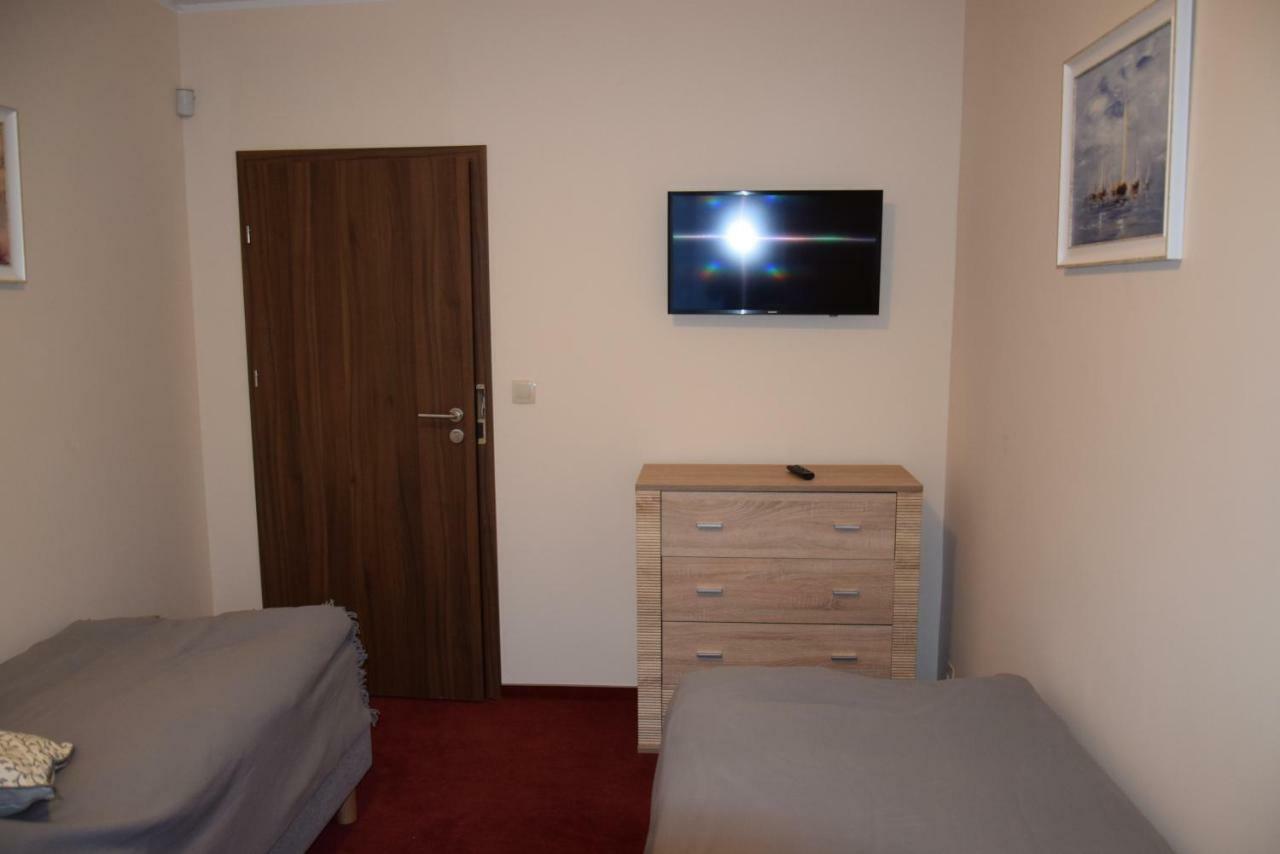 Botanik Hostel Poznan Luaran gambar