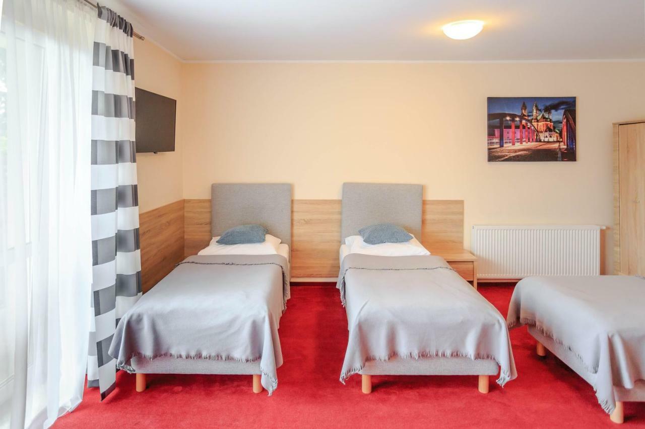 Botanik Hostel Poznan Luaran gambar